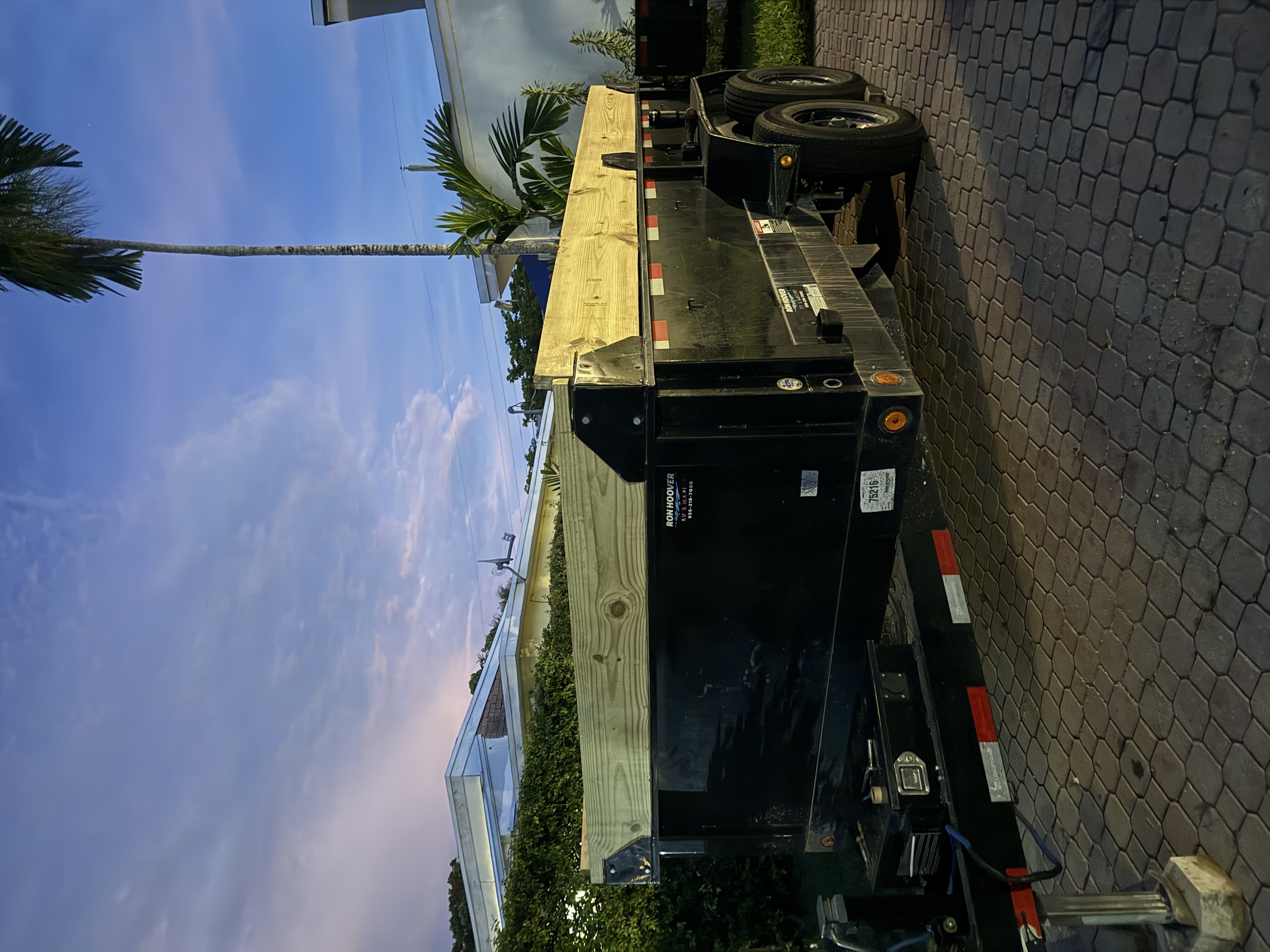 7YD Dump Trailer No Delivery — photo 1 of 1